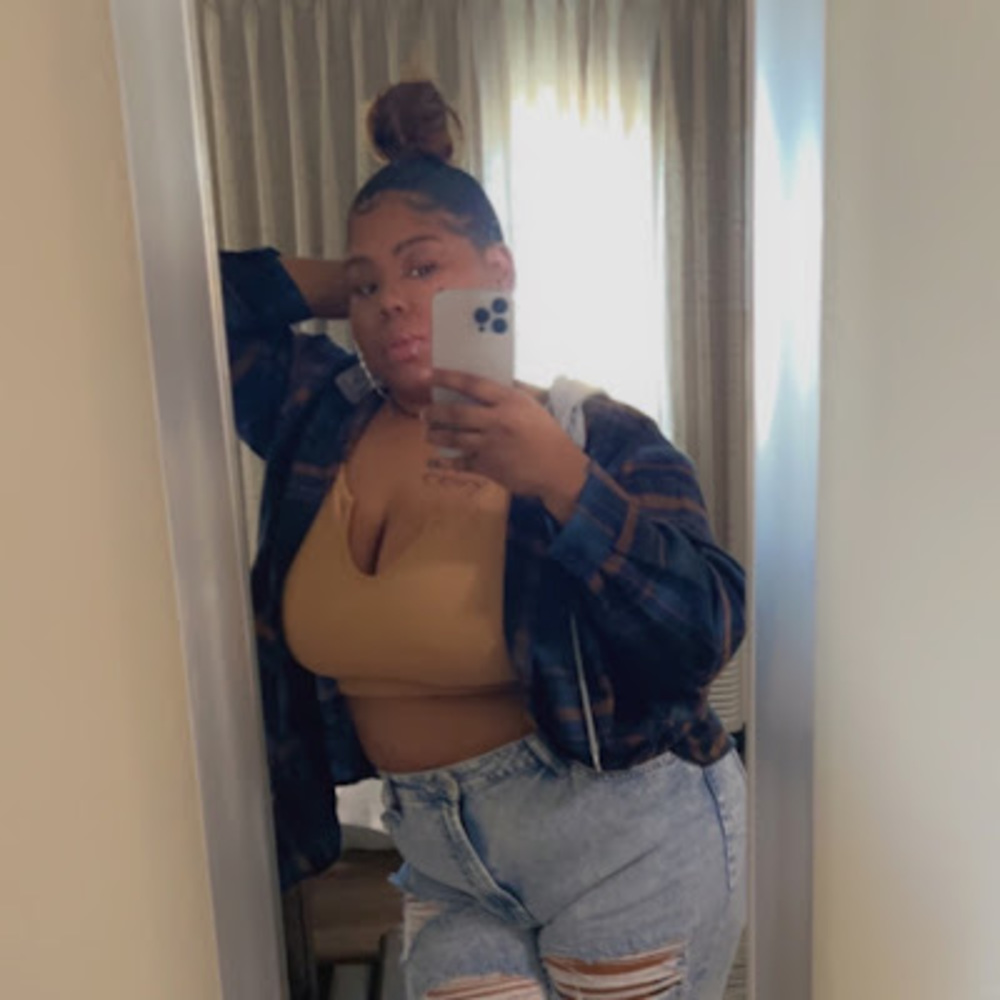 Meet your Posher, Ashley